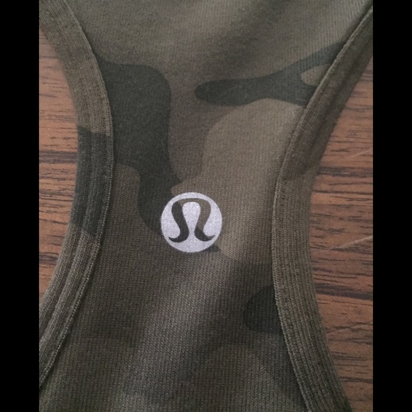 Lululemon CRB Tank, Size 4 - Picture 3 of 3